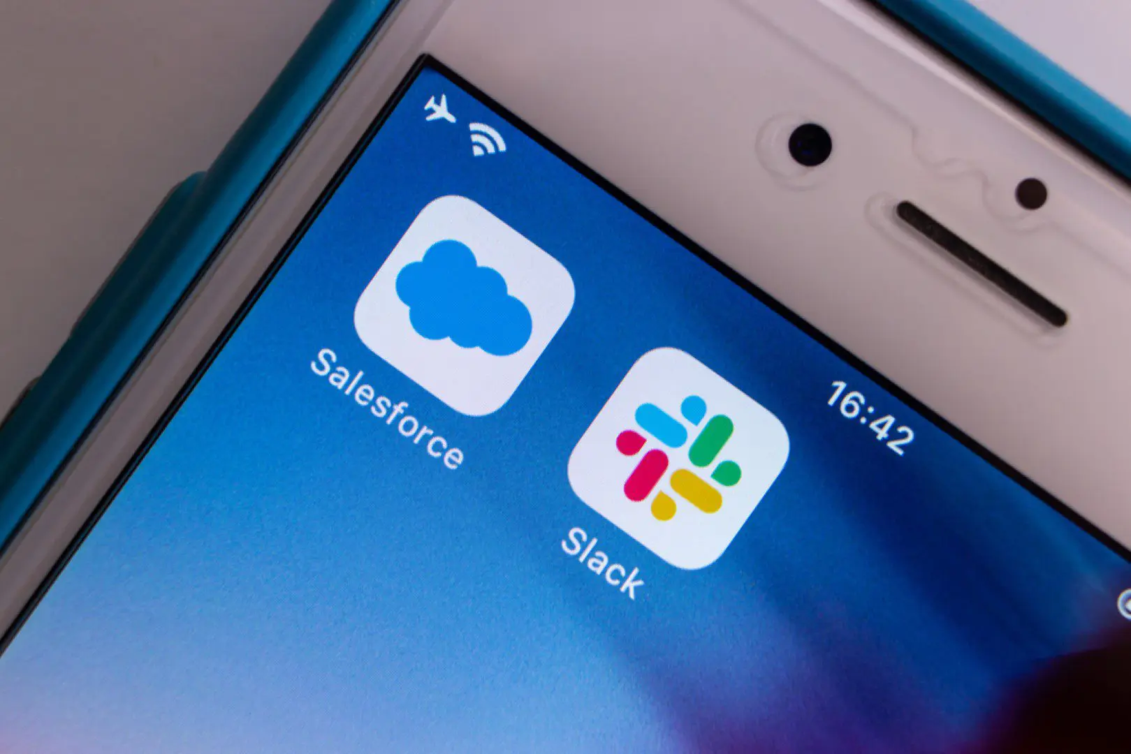Slack se rebaptise en « système d&rsquo;exploitation agentique »