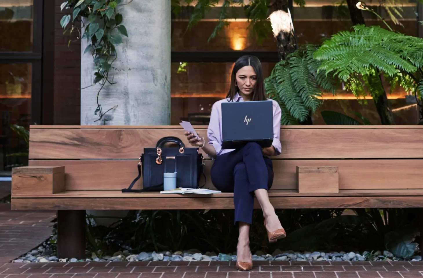 HP Dragonfly G4 : la beauté avec ses petits défauts