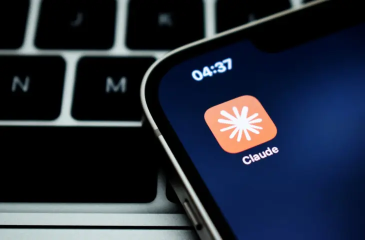 Une faille d&rsquo;architecture permet l&rsquo;installation du malware Claud via une extension sans intervention humaine