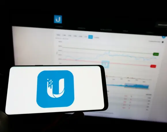 Une faille critique dans UniFi Access permet aux pirates d’ouvrir des portes