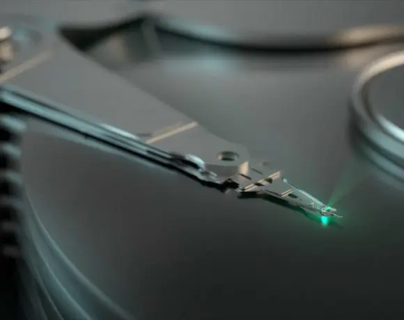 HAMR-actuator-and-disks-illustration-22