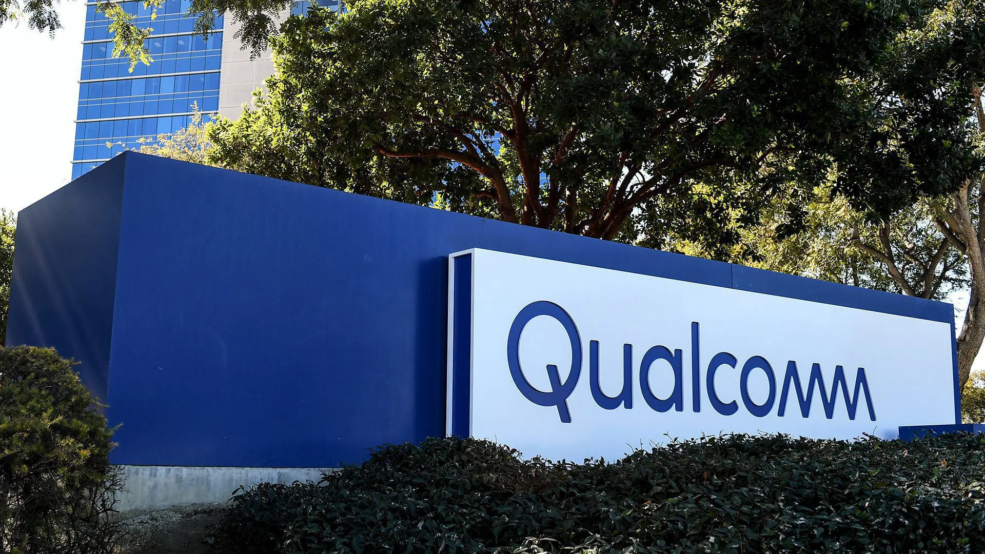 Une vulnérabilité dans les puces Qualcomm pourrait permettre une prise de contrôle totale des systèmes