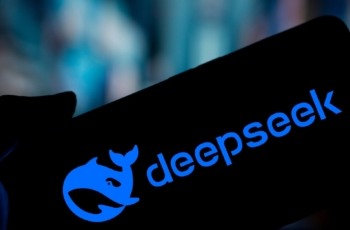 Logo DeepSeek smartphone