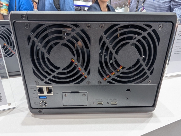 Synology DS1525+ 01