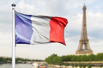 La France construit le plus grand campus de centres de données d’IA d’Europe près de Paris