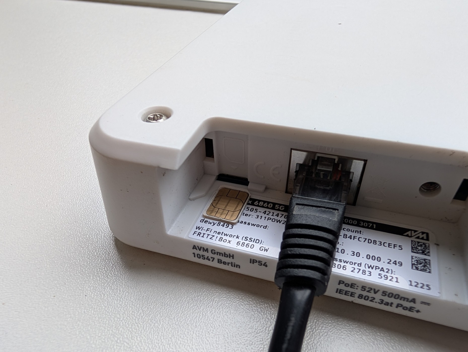 AVM Fritzbox 6860 sim
