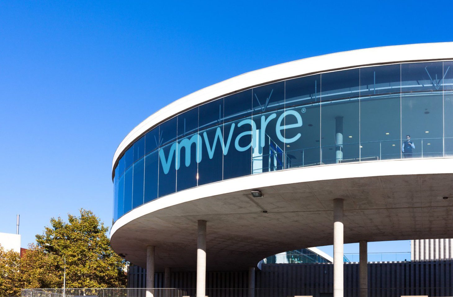 vmware overname broadcom